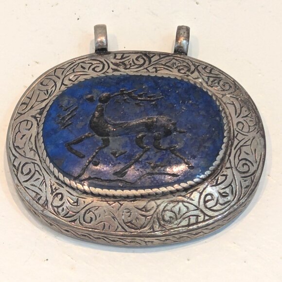 TIBENTAN ARTISAN HANDMADE Jewelry - LAPIS LAZULI BLUE STONE TIBETAN SILVER PENDANT   NOWT